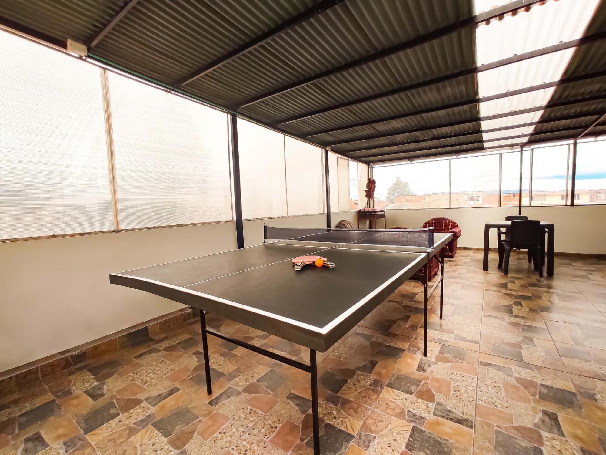 Hermoso A 10 Minutos Del Aeropuerto Apartamento