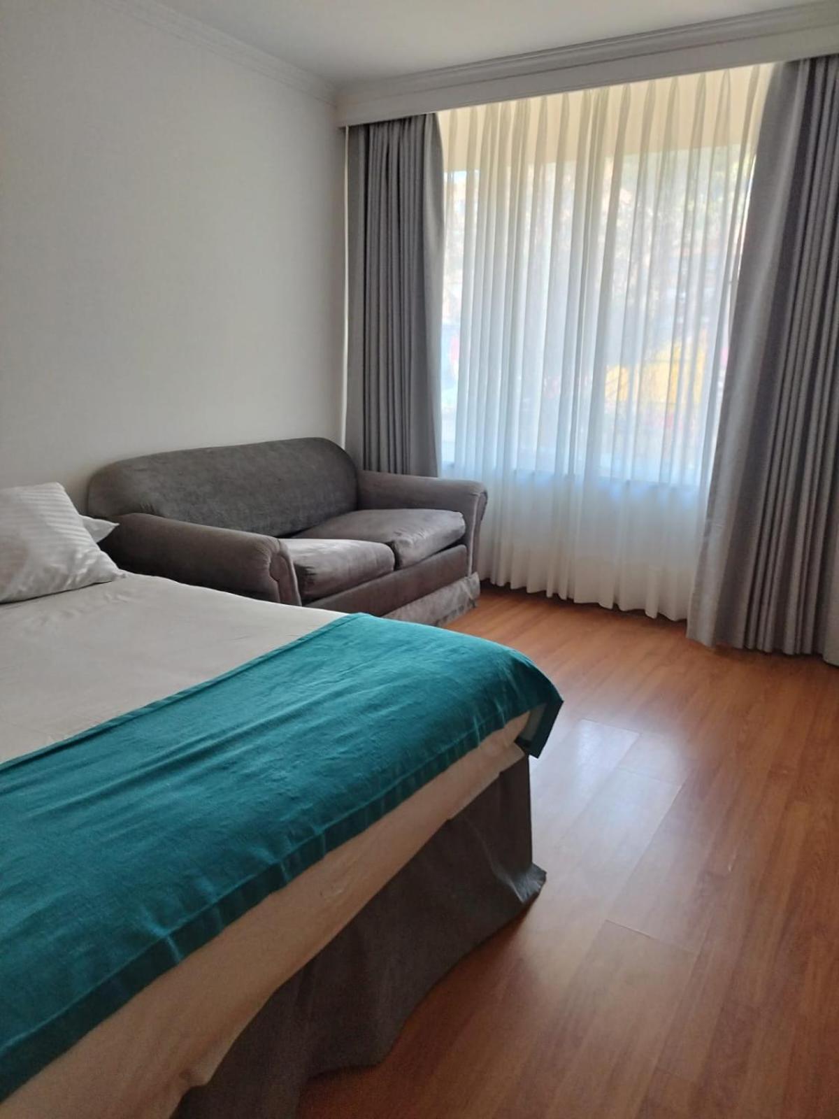 Hotel Breton Hill Parque 93 3*