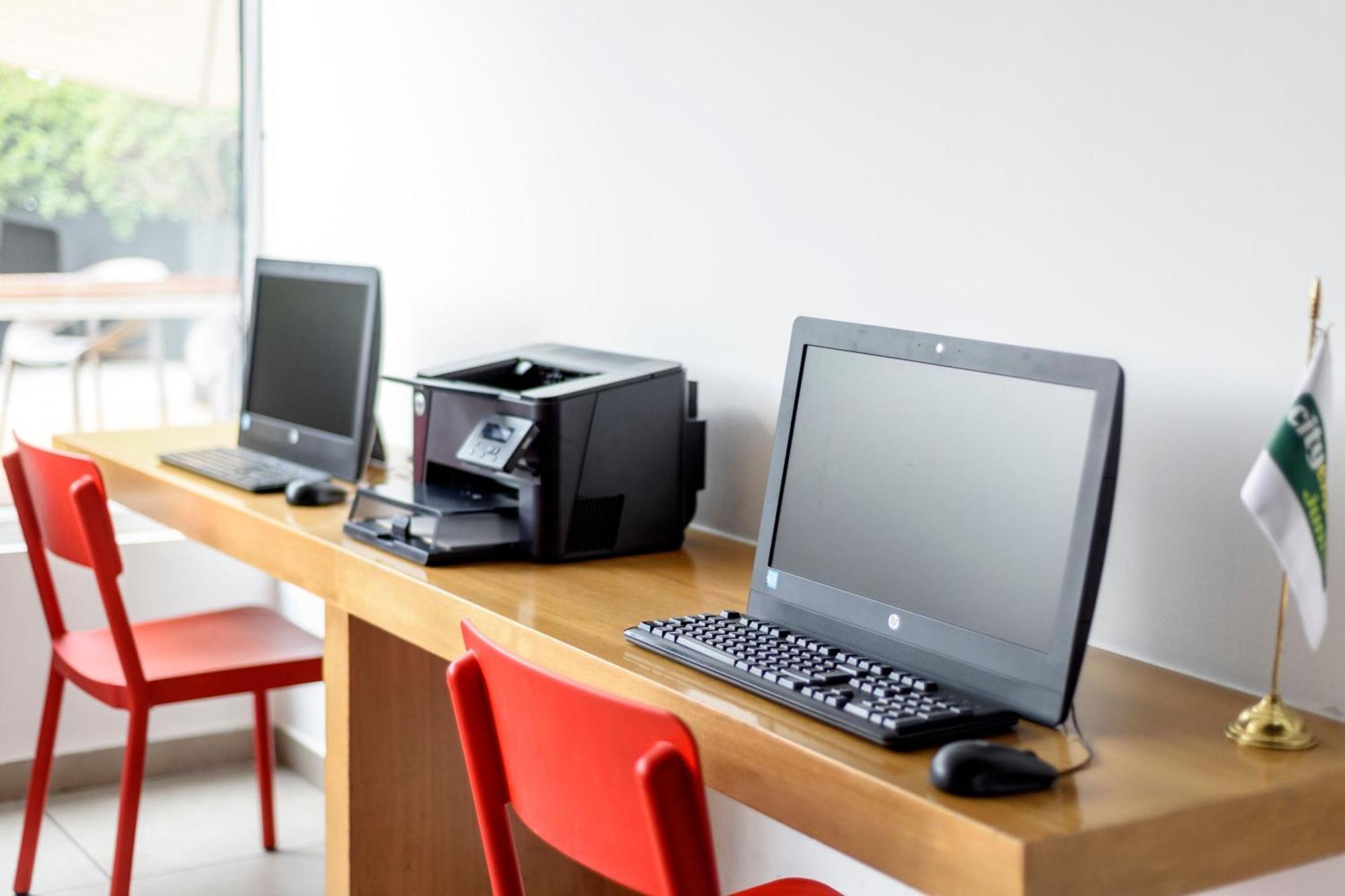 Hotel Express Junior By Marriott Aeropuerto 3*