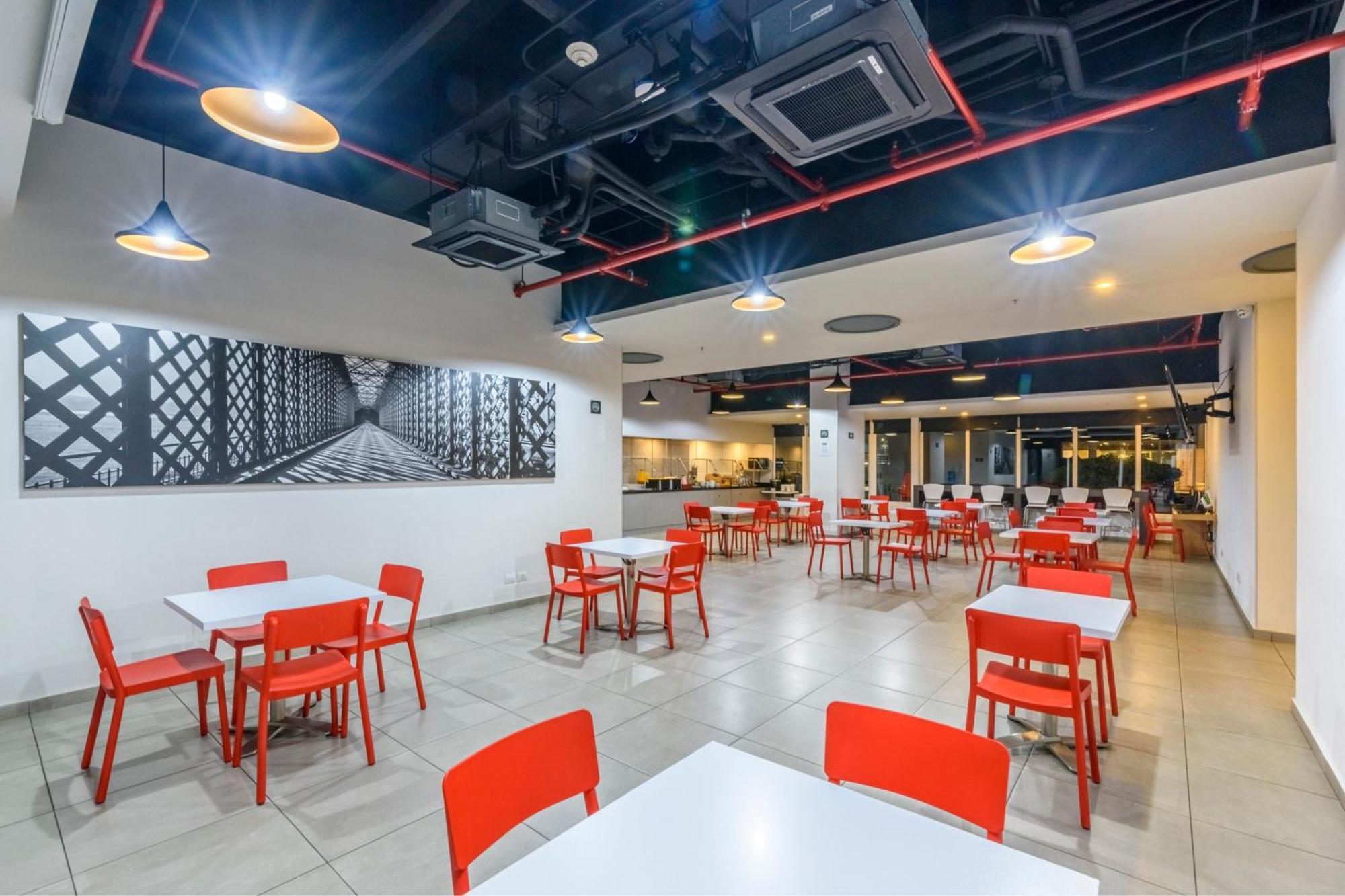 Hotel Express Junior By Marriott Aeropuerto