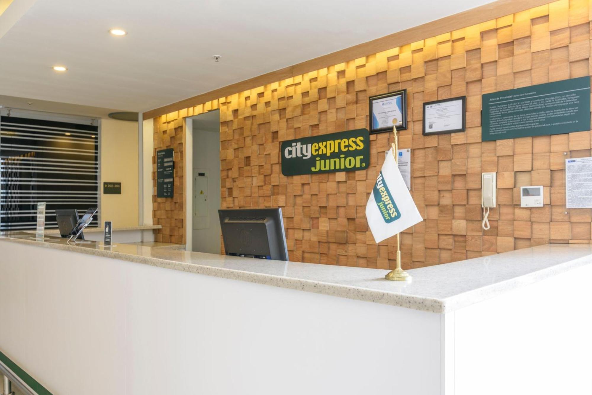 Express Junior By Marriott Aeropuerto 3*
