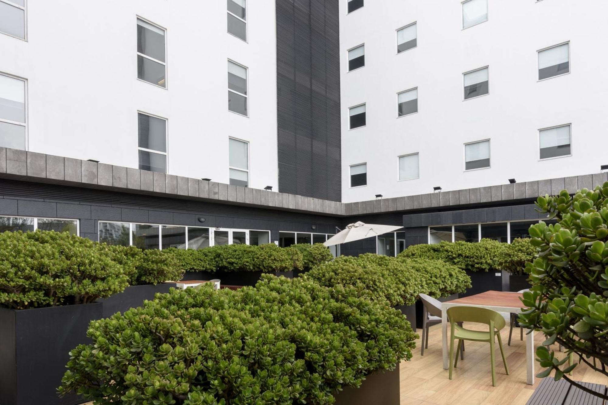 Hotel Express Junior By Marriott Aeropuerto Bogotá