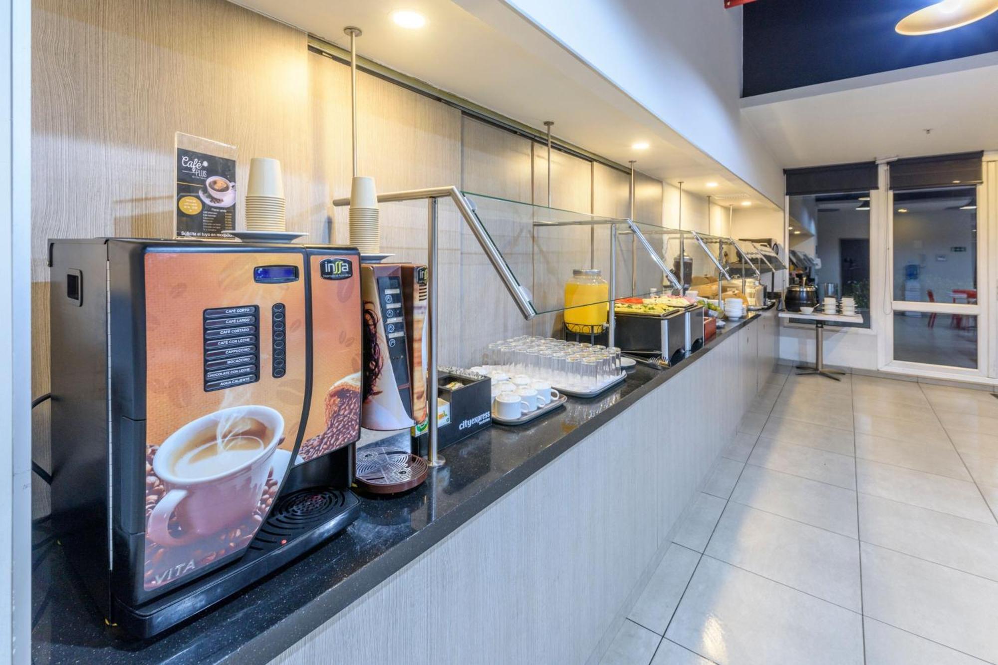 Express Junior By Marriott Aeropuerto Hotel