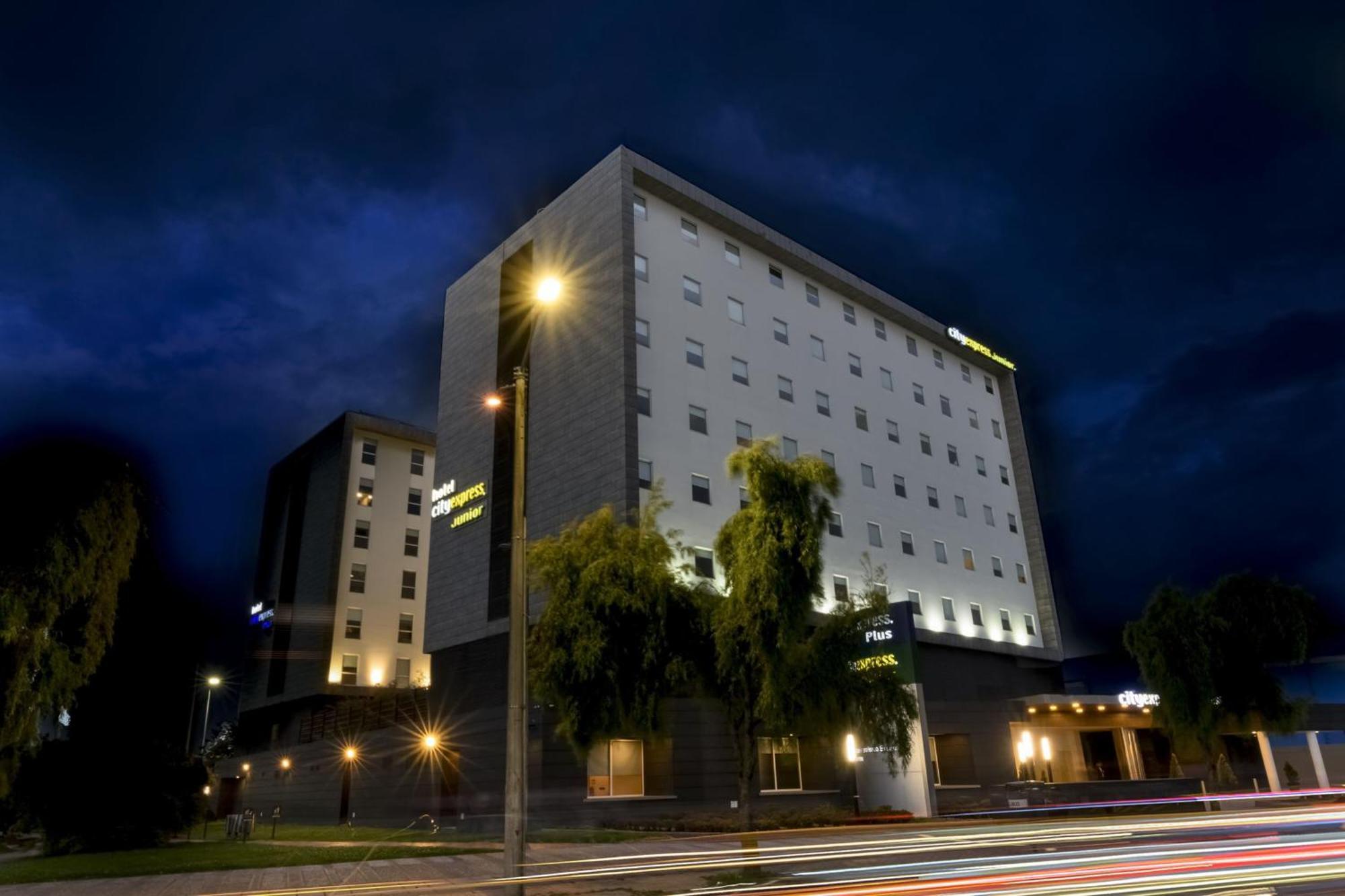 Express Junior By Marriott Aeropuerto Hotel 3*