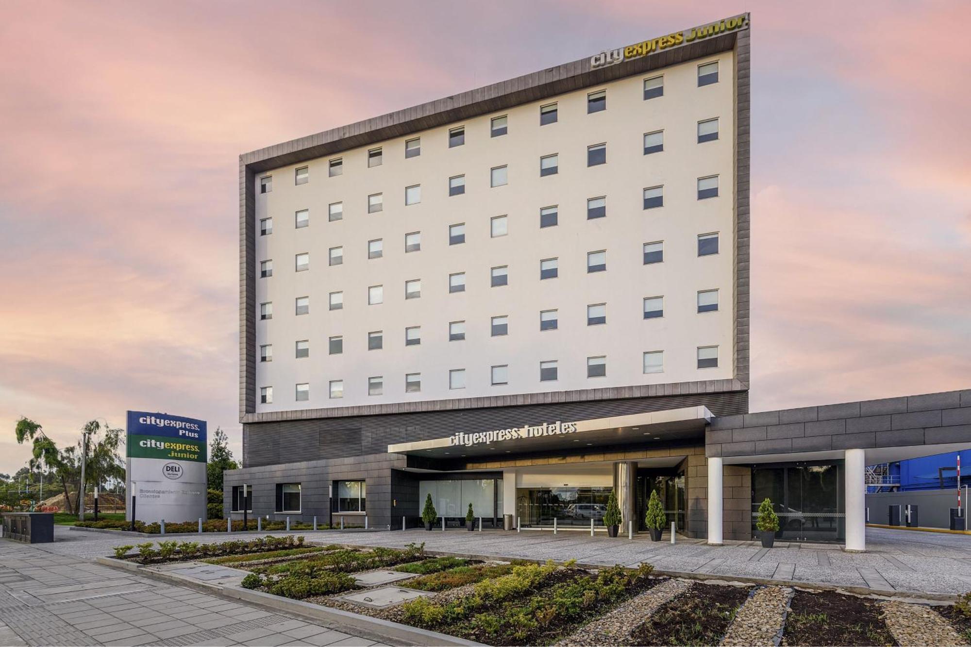 Express Junior By Marriott Aeropuerto Hotel 3*