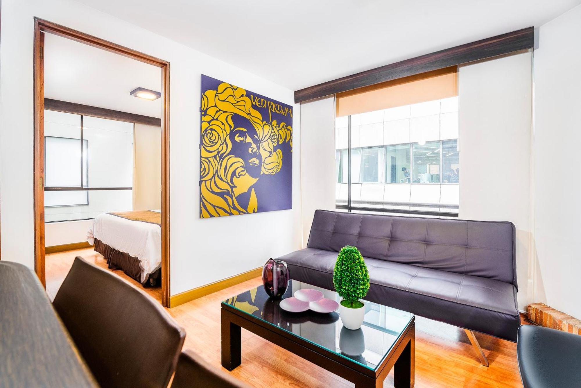 Lloyds Apartasuites Parque 93 Apartahotel Bogotá