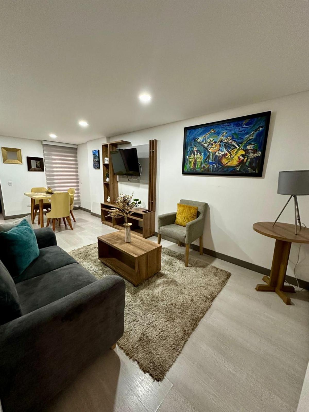Magnifico Y Confortable Amoblado # 303 Apartamento