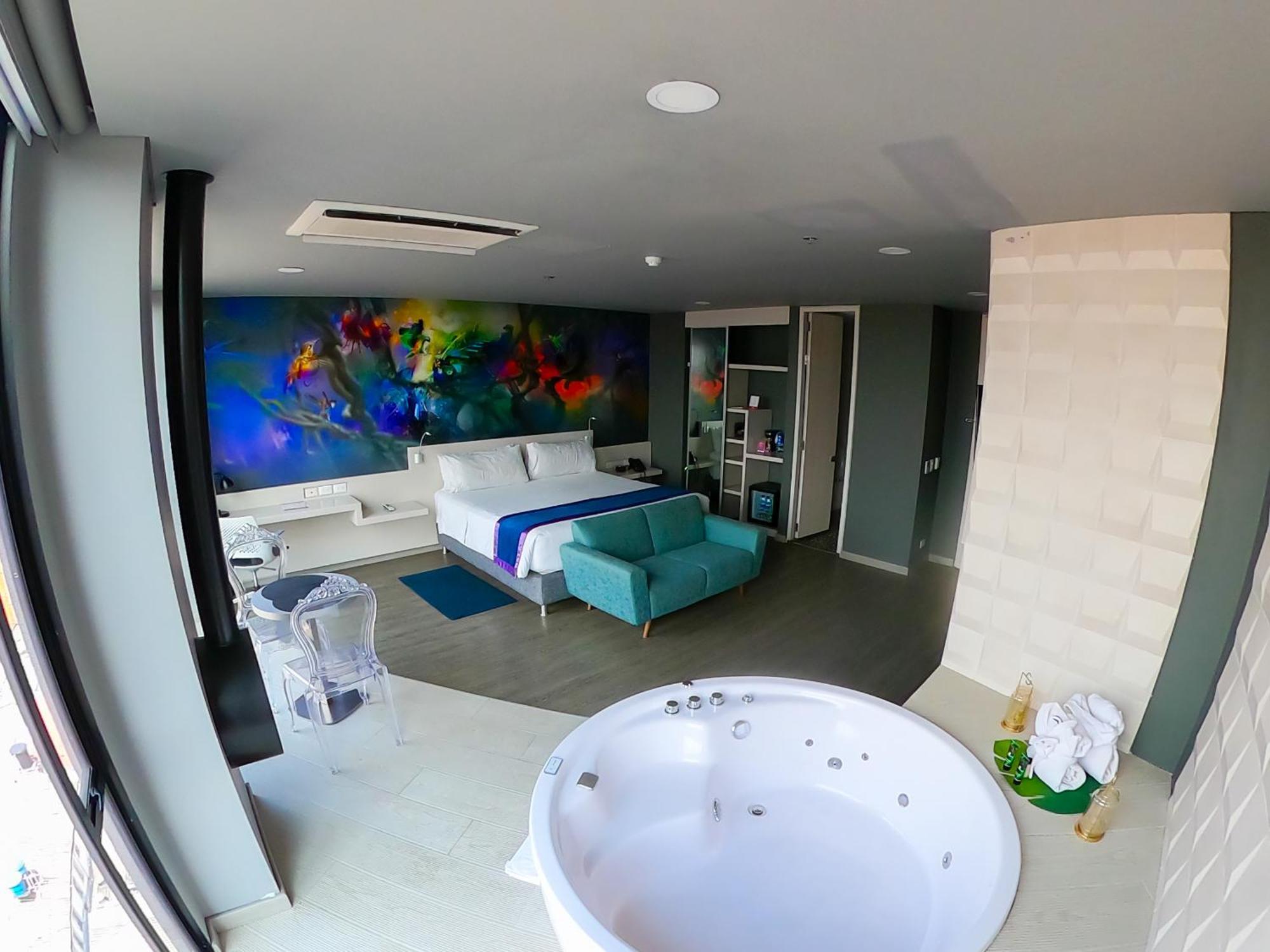 Black Tower Premium Bogota