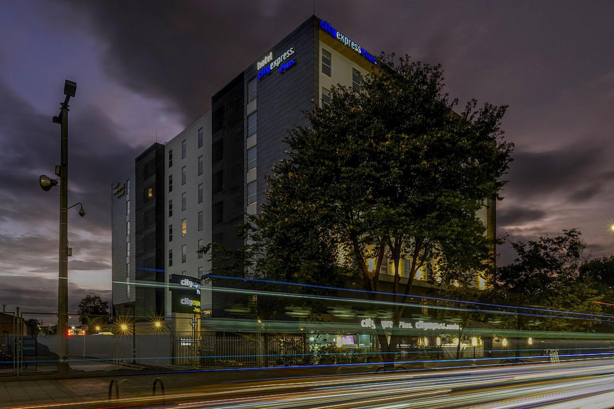 Express Junior By Marriott Aeropuerto 3* Bogotá
