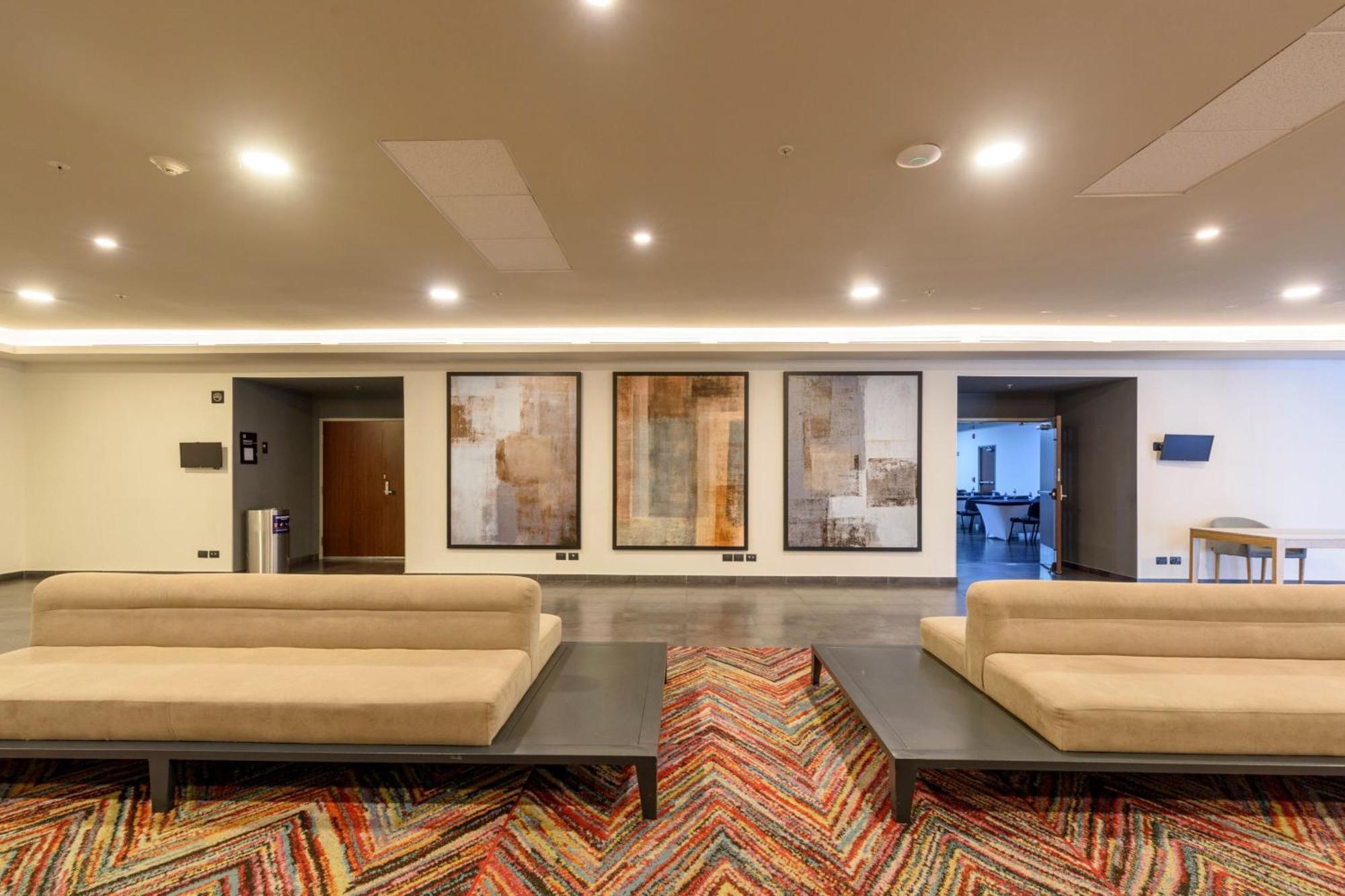 Hotel Express Junior By Marriott Aeropuerto