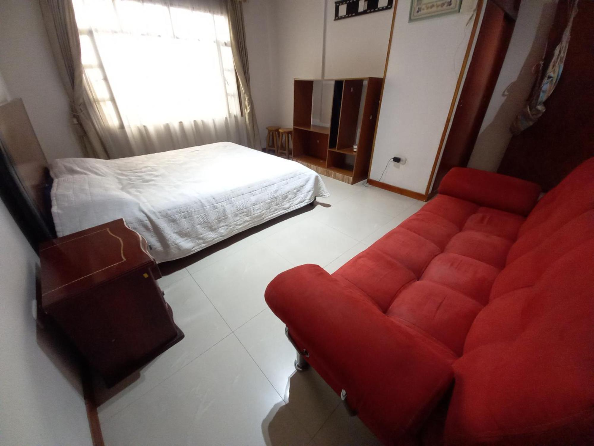 Amplia Casa Familiar Habitación en casa particular Bogotá