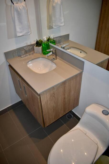 Moderno En Centro Internacional Apartamento *