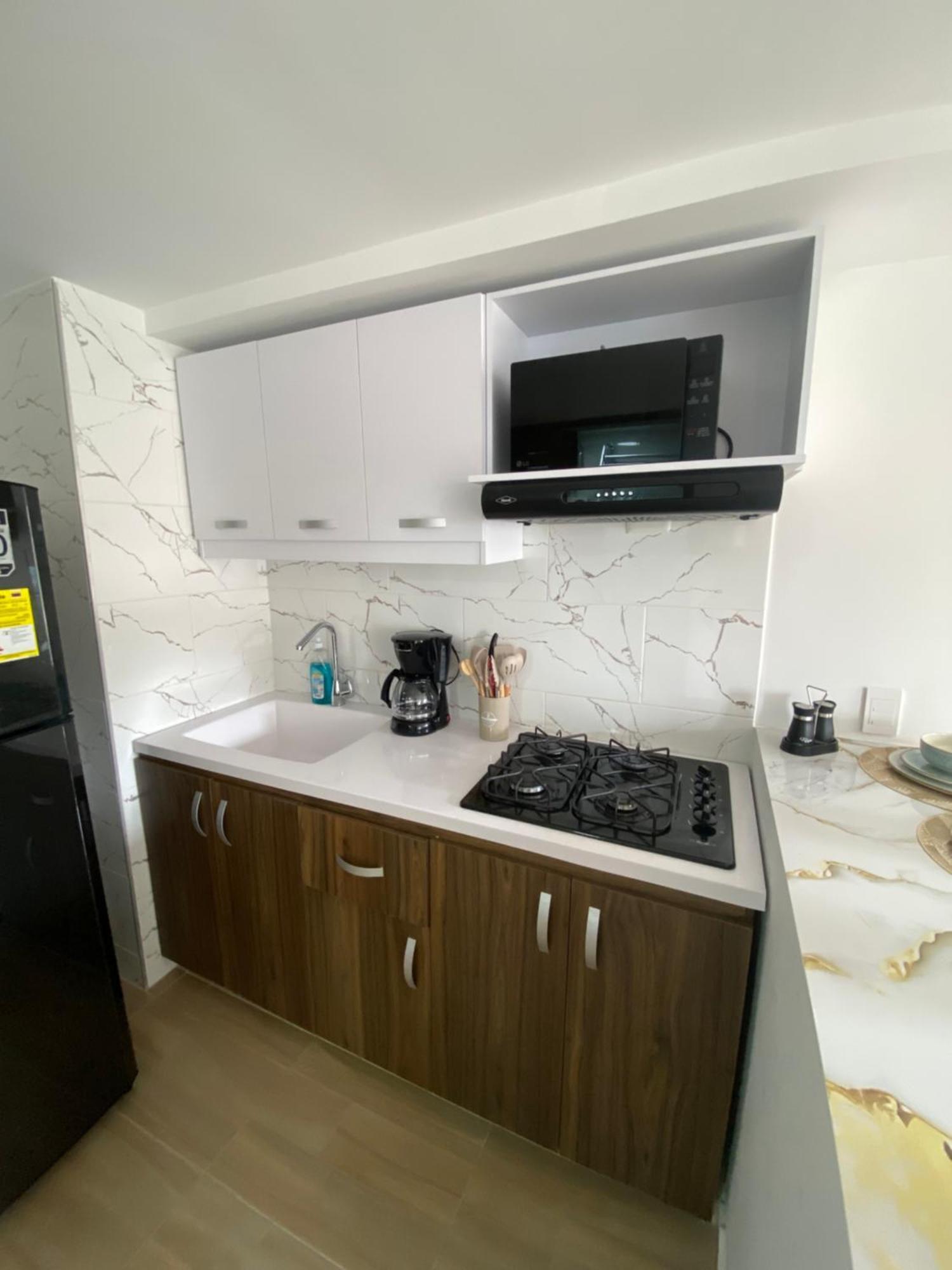 Apartamento De Lujo Fontibon Cerca Al Aeropuerto Y Terminal De Transportes *