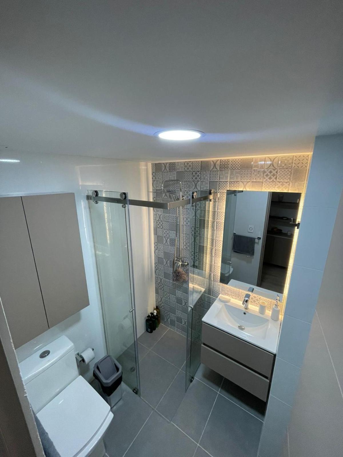 Moderno Cerca A Unicentro Apartment