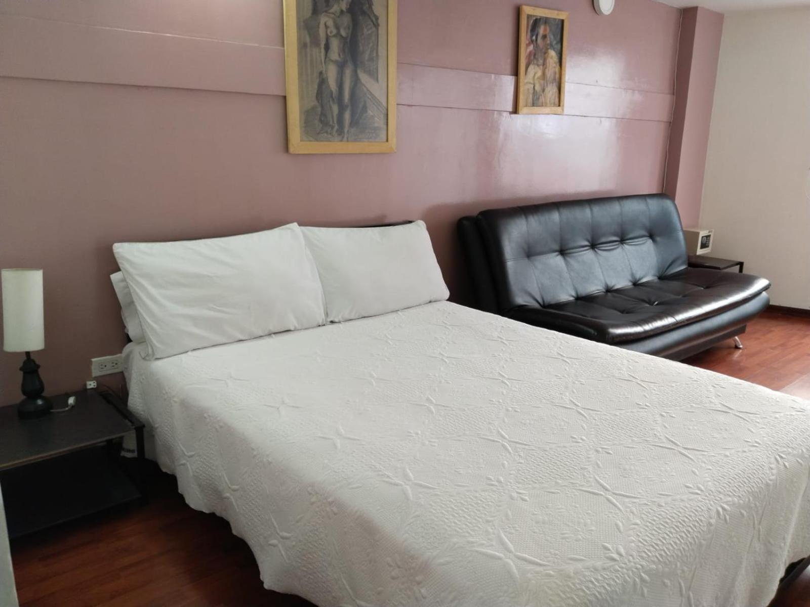 Alcazares Apartahotel