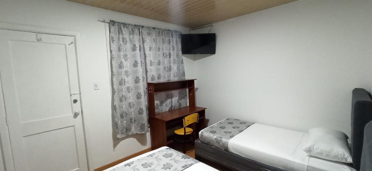 Casa Primavera Pensión *