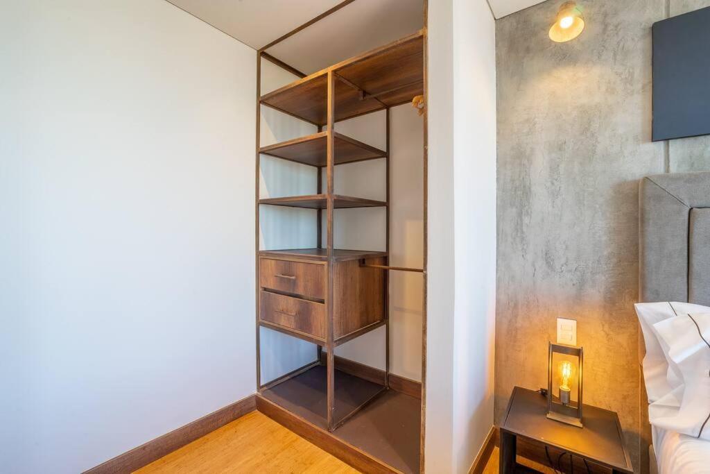Stylish 2 Masters With Patio And View Bogotá