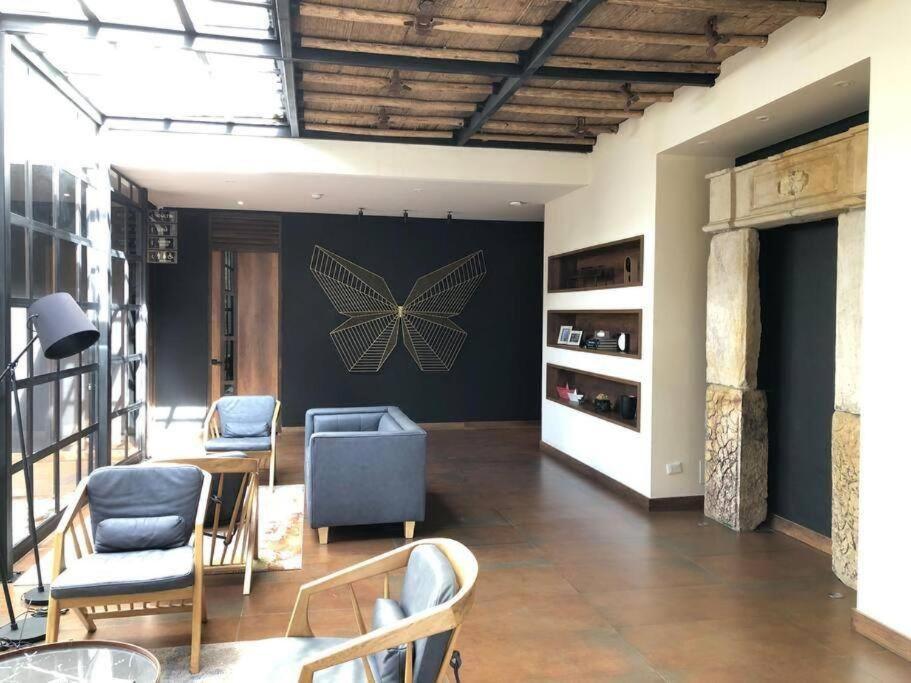 Stylish 2 Masters With Patio And View * Bogotá