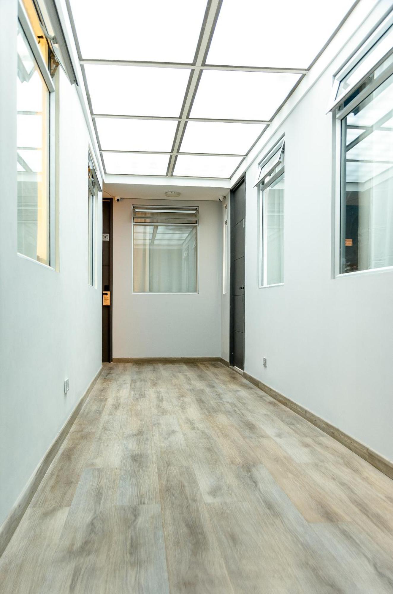 Hotel Aerosuites
