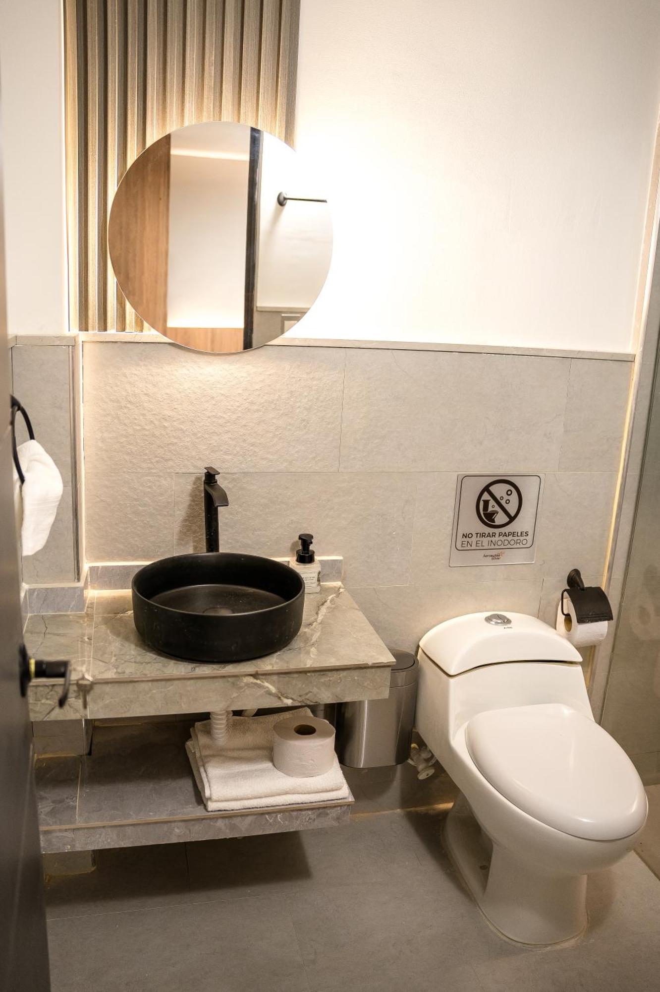 Hotel Aerosuites