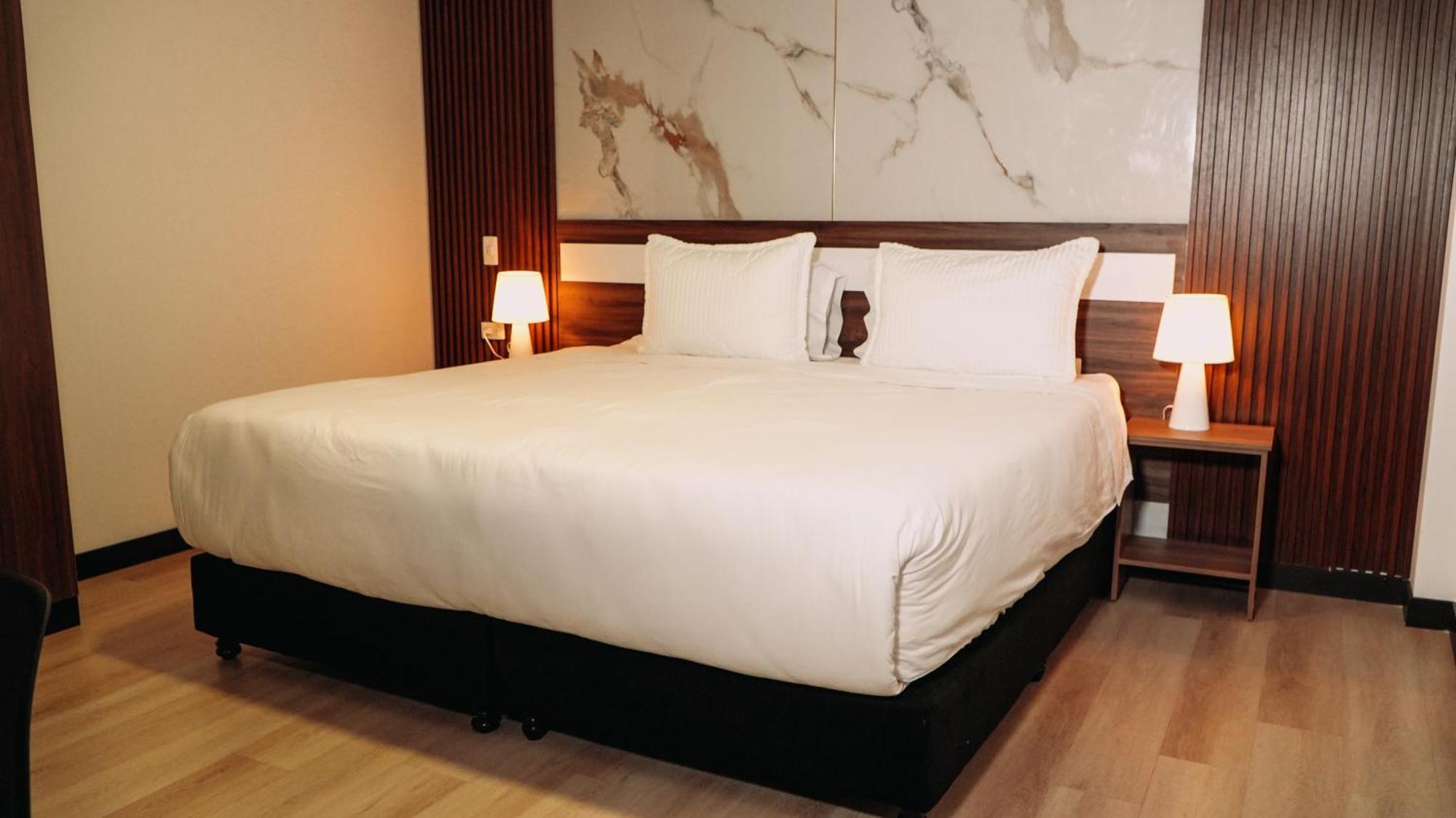 American Visa Boutique 3*