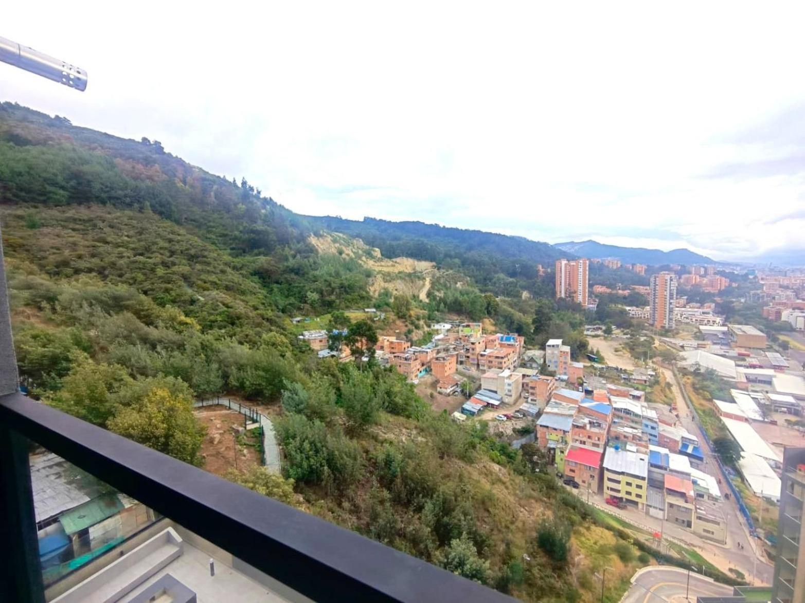 Confort Con Balcon Panoramico, Parking, Usaquen