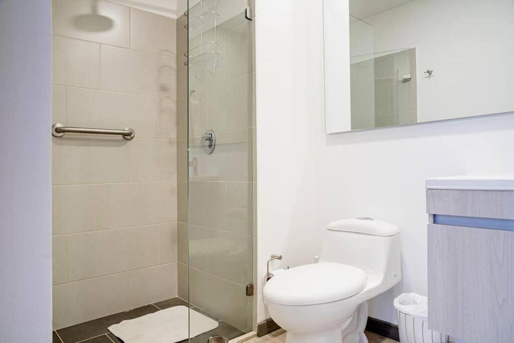 2bd Near Country Club & Unicentro 45 *