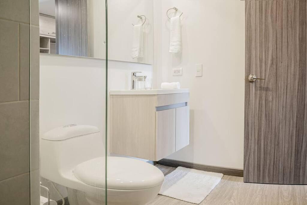 2bd Near Country Club & Unicentro 45 Apartamento