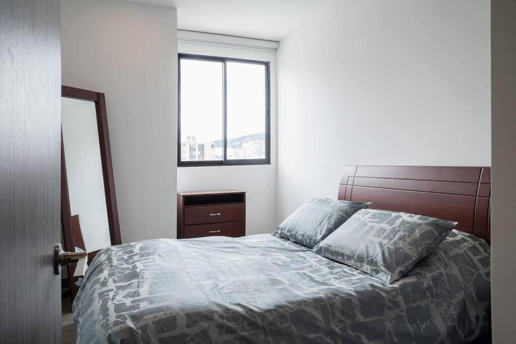 Apartamento 2bd Near Country Club & Unicentro 45 *