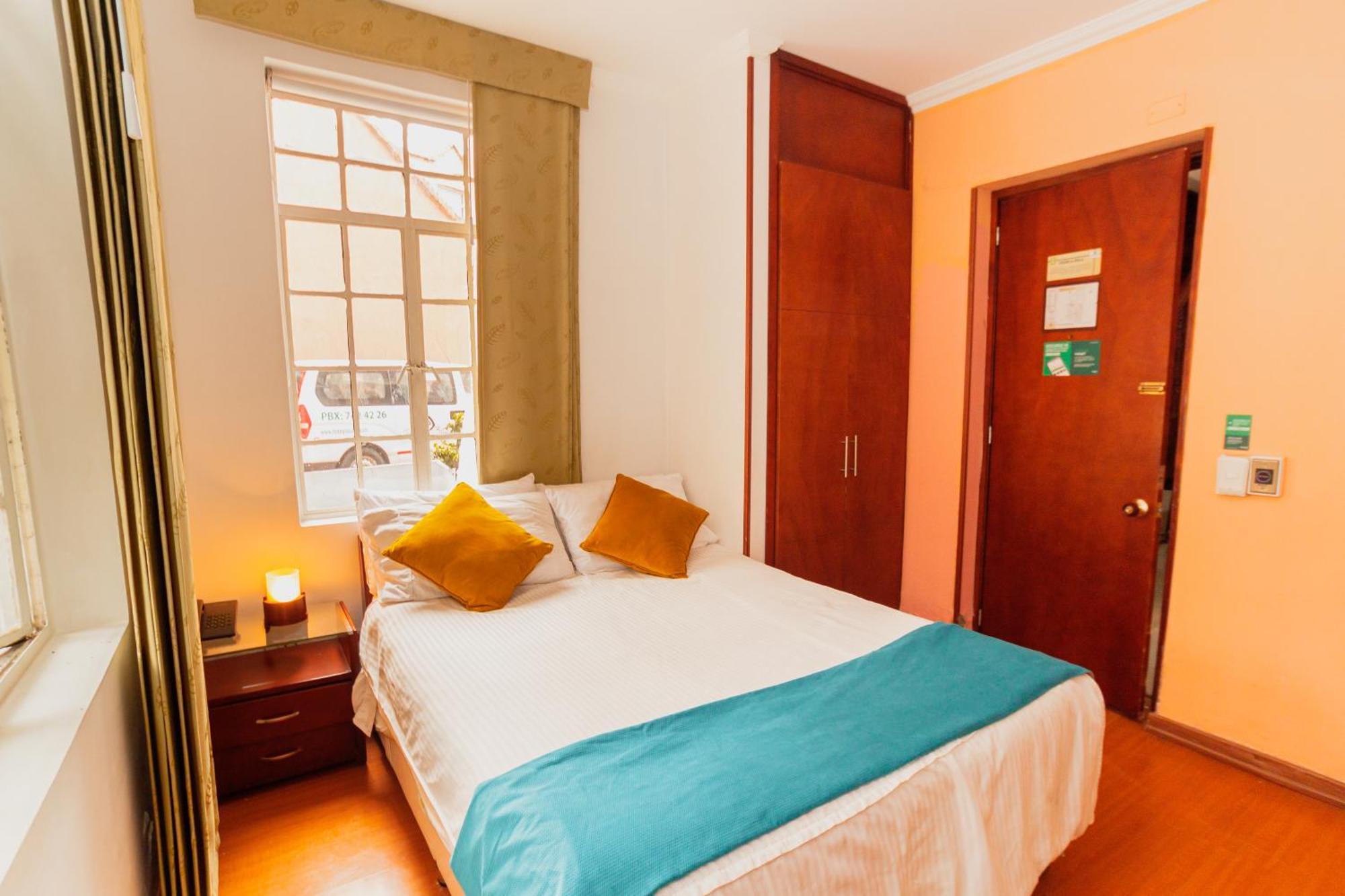 Apartahotel Apartasuites Plaza Antigua Bogotá