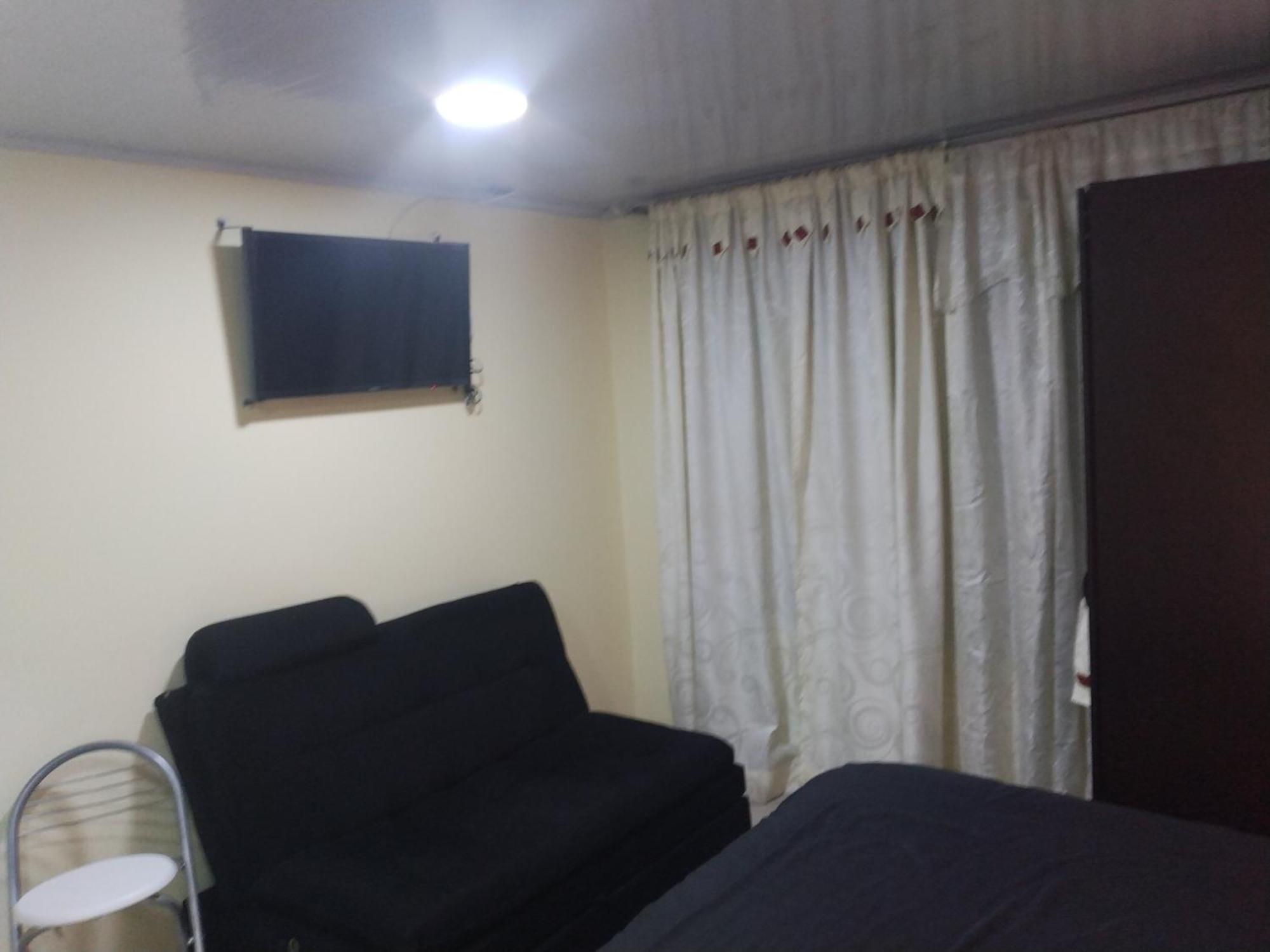 Y Cerca Del Aeropuerto Apartamento