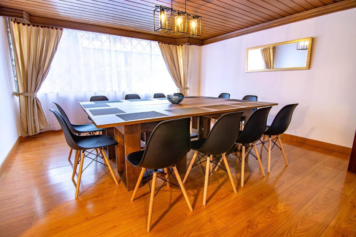 Huge Colonial House With Chimney, Luxury In The Exclusive Town In * Bogotá