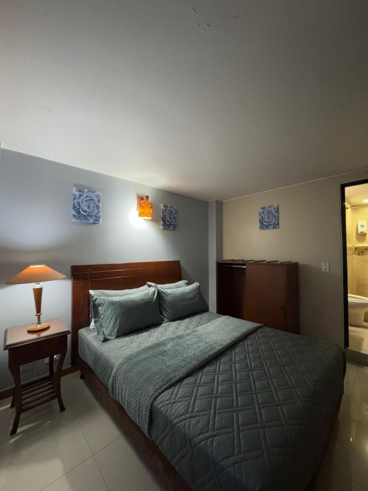 Pensión Hostelfc Marly *