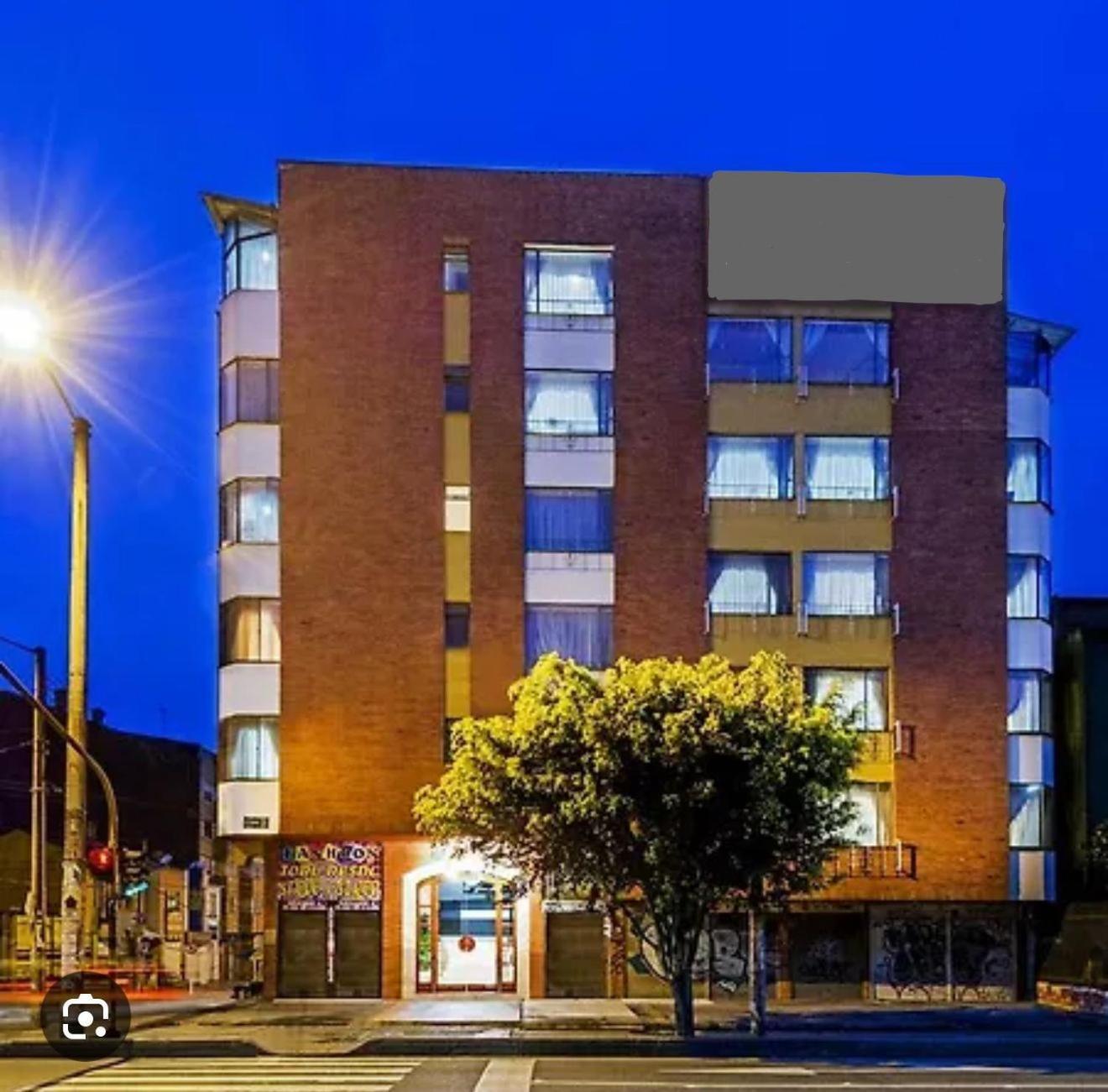 Hostelfc Marly Pensión