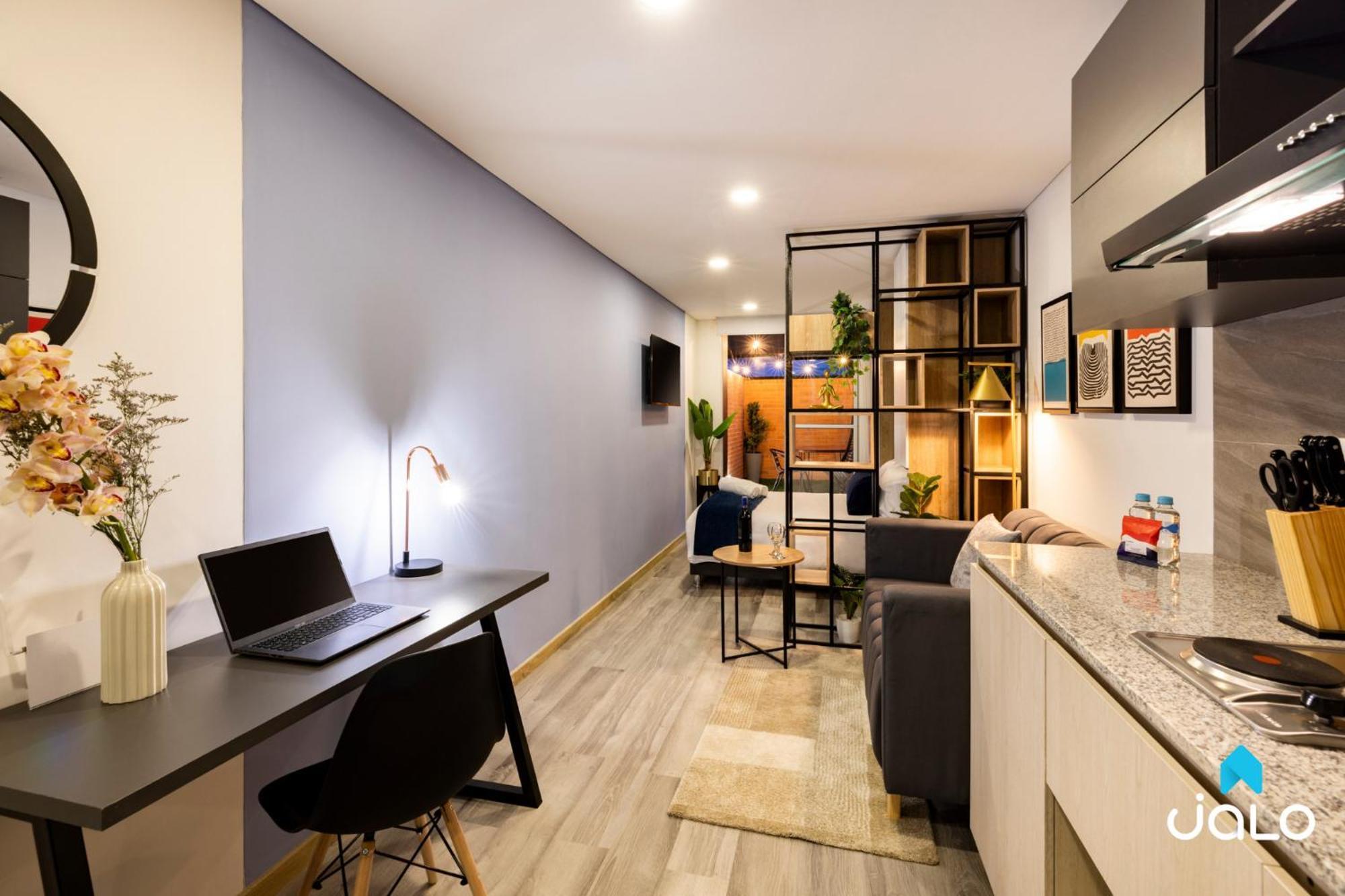 Modern Loft In 85 St *