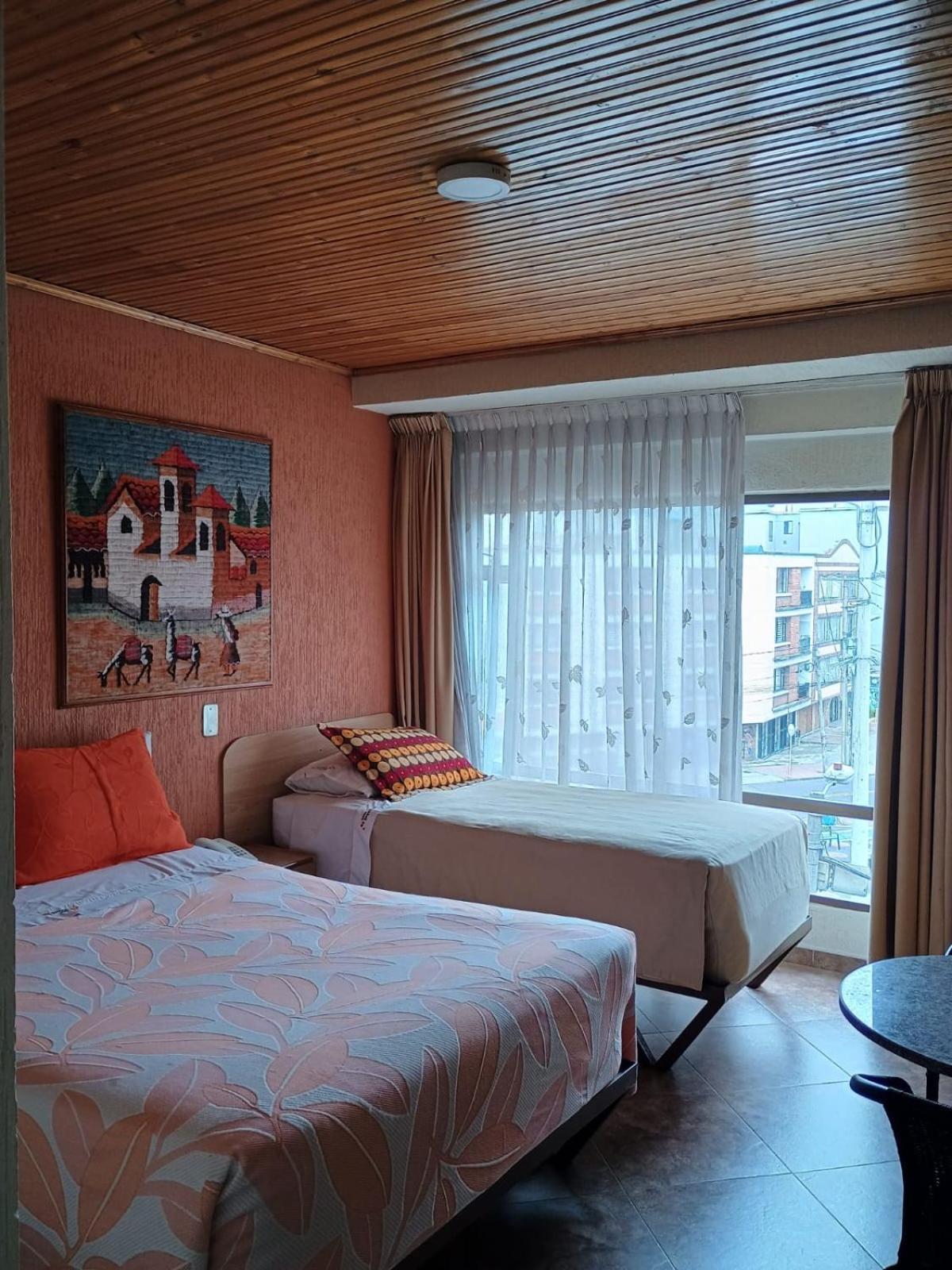 Hotel Galerías 3*