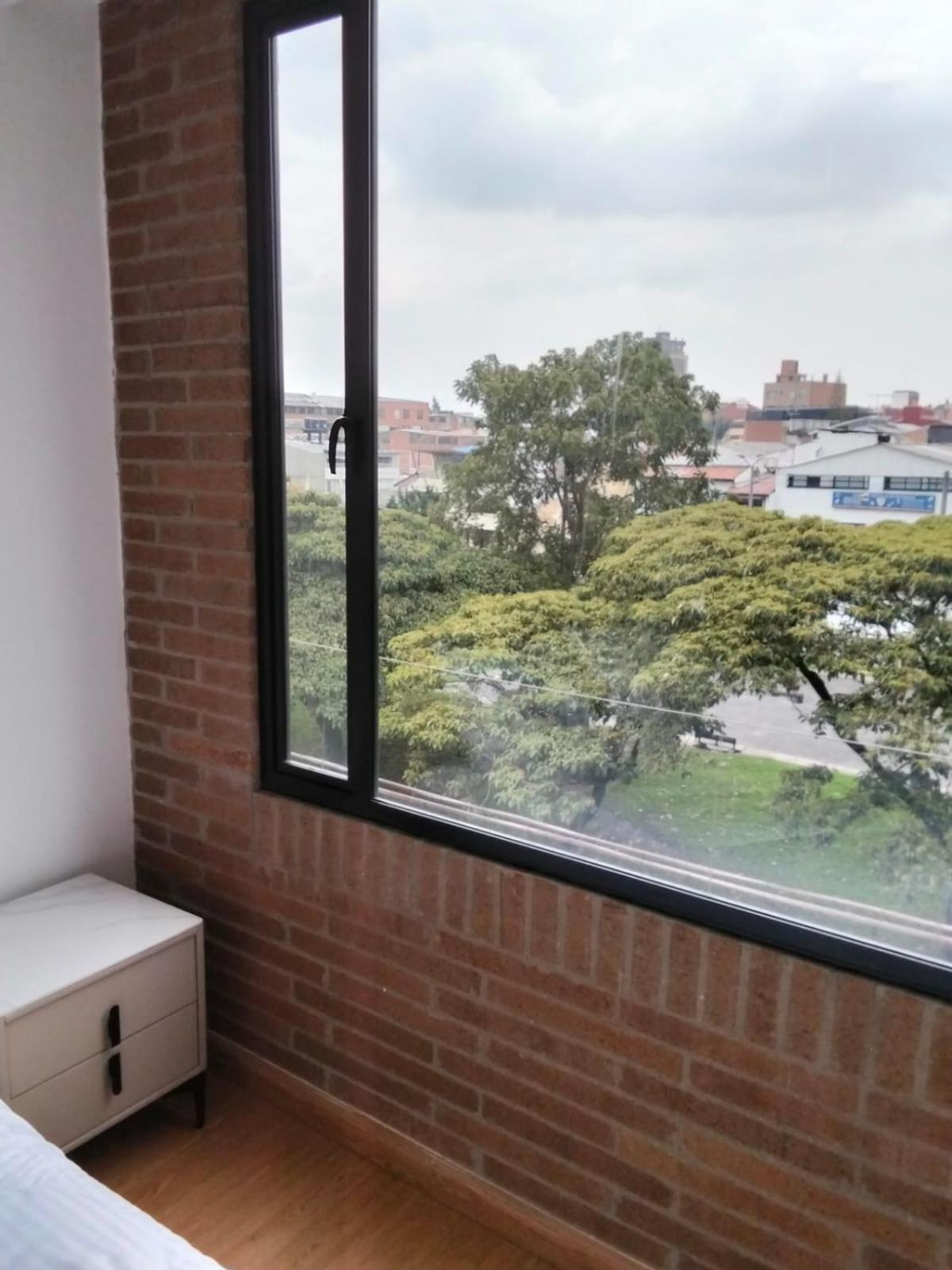 Apartamento 36av Apto 402 *