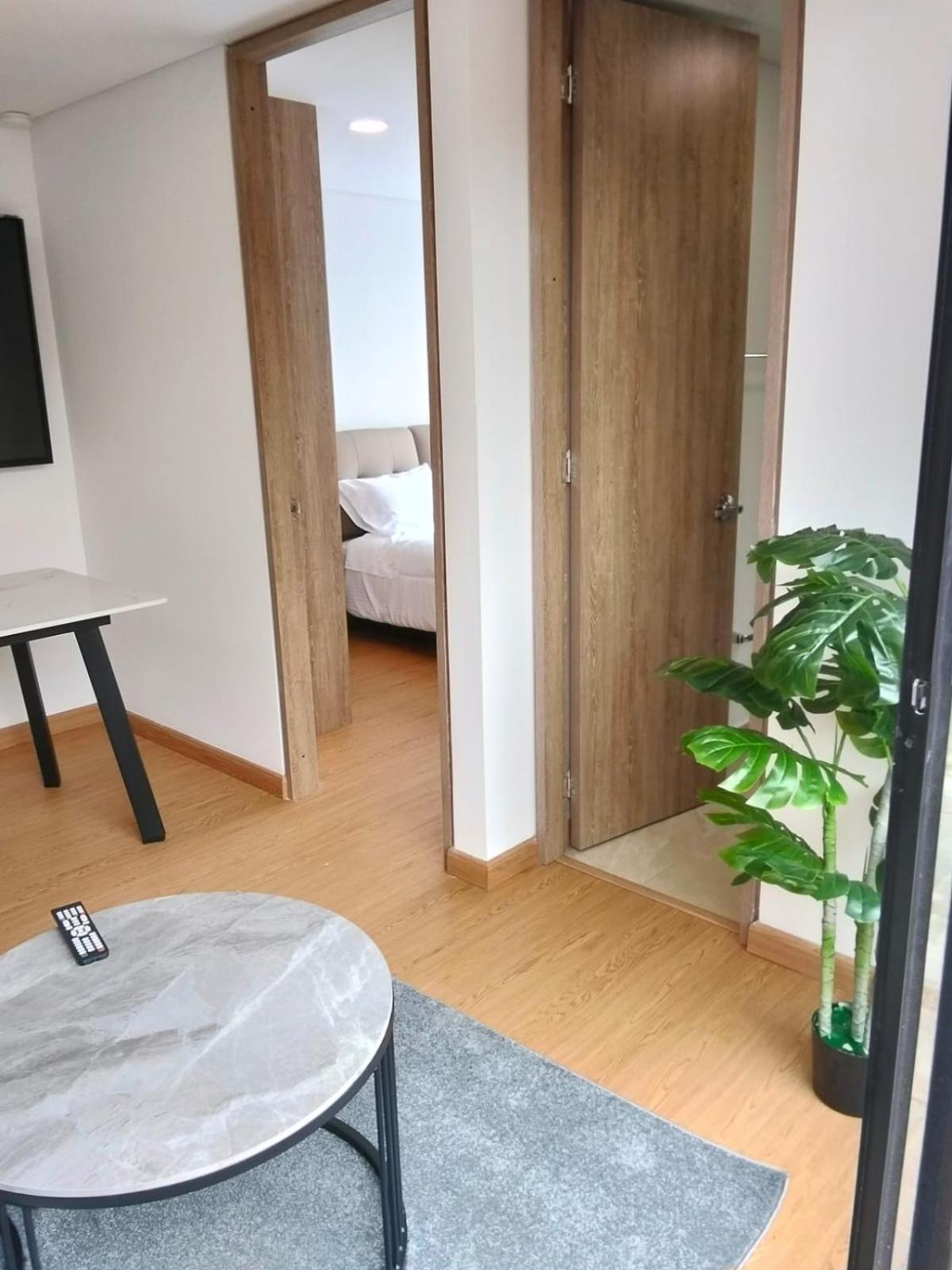 Apartamento 36av Apto 402 *