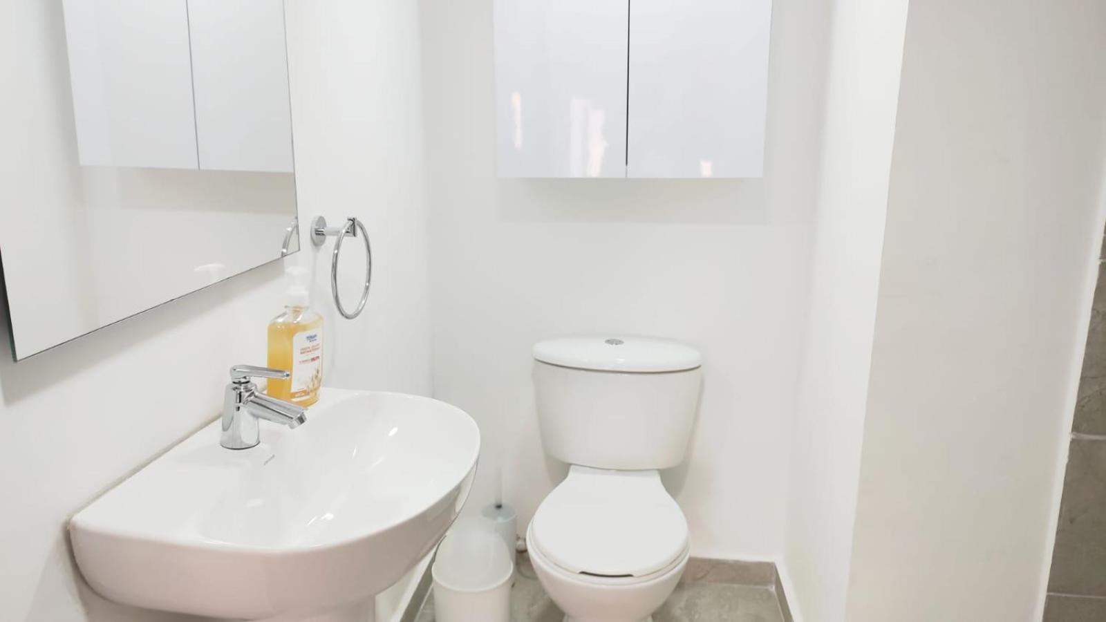 Unicentro Baño Y Balcón Privado Independiente Habitación en casa particular *
