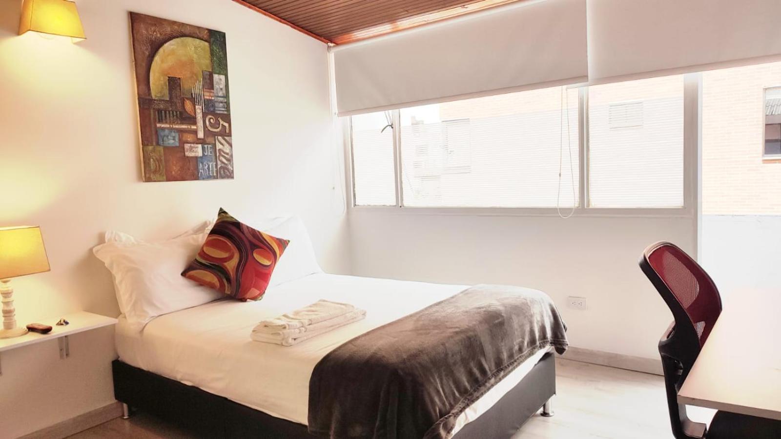 Habitación en casa particular Unicentro Baño Y Balcón Privado Independiente Bogotá