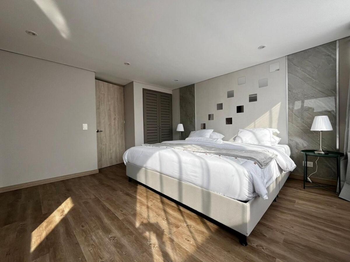 Apartment, Parque La 93 6-4 * Bogota