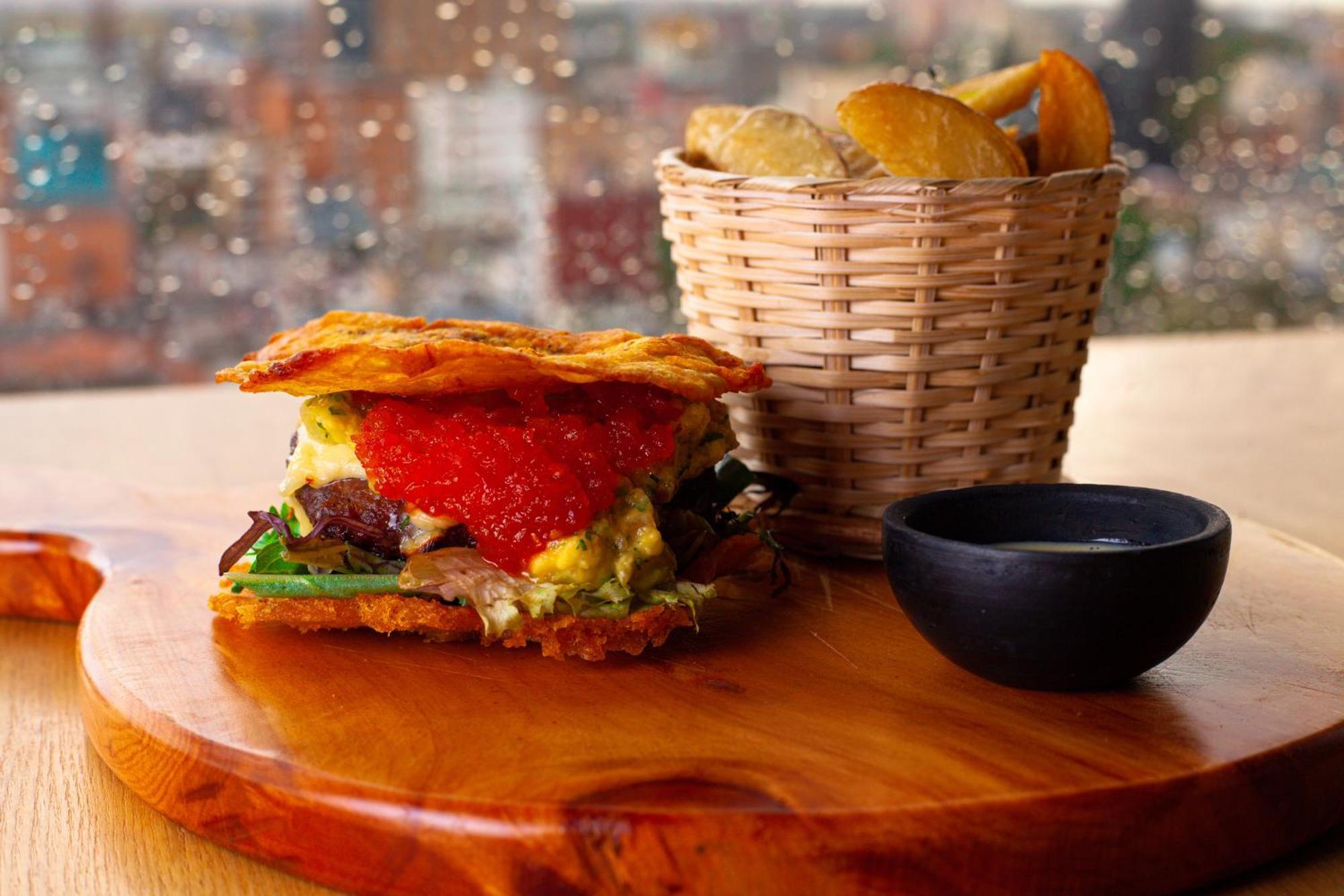 American Visa Tower 4*