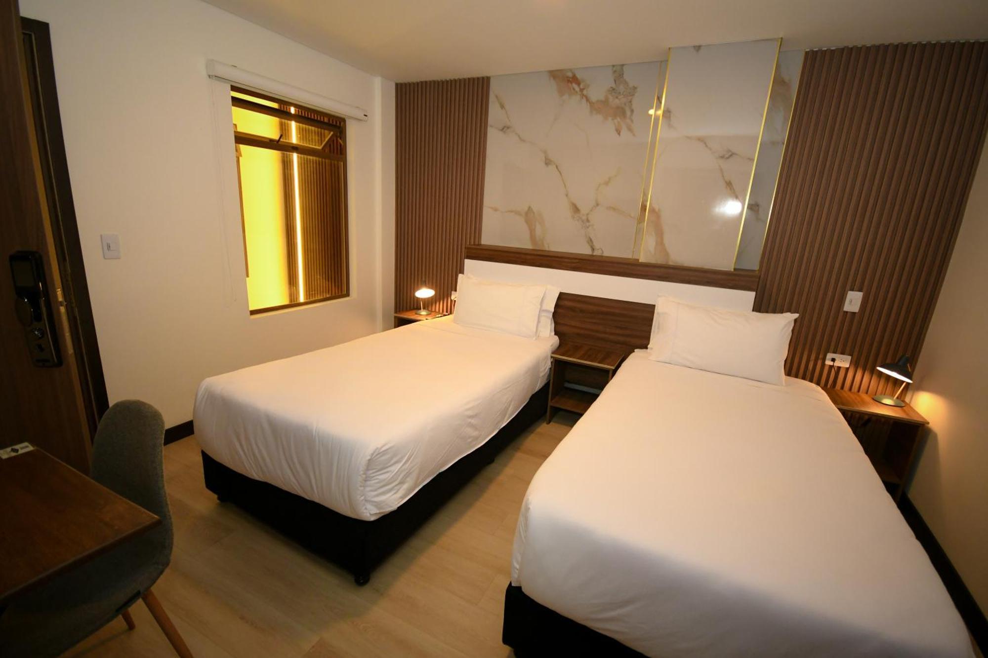 American Visa Boutique 3*