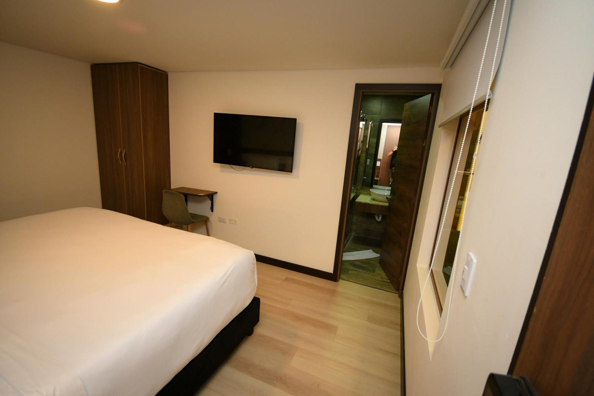 American Visa Boutique 3*