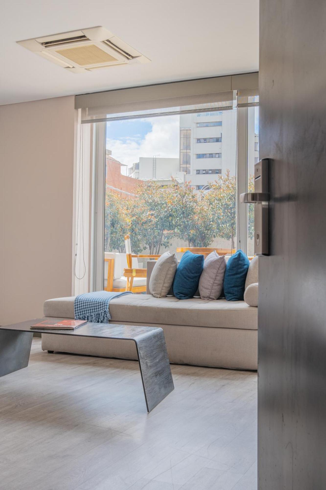 Hotel Cityflats 4*