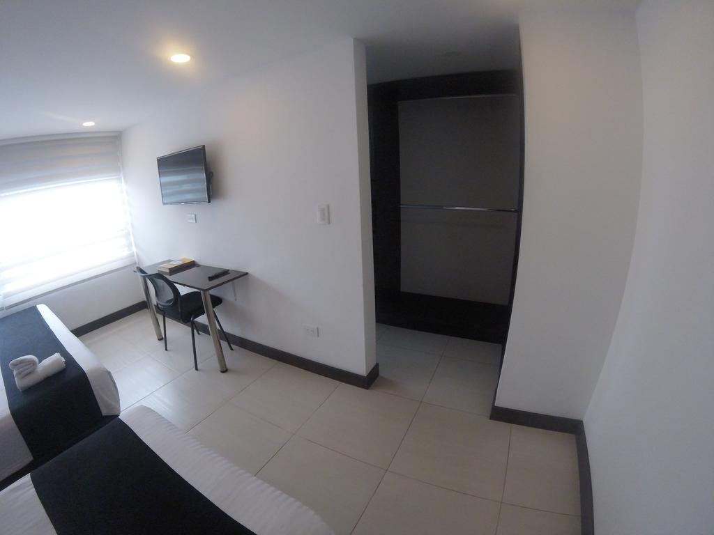 The Business Center 3*