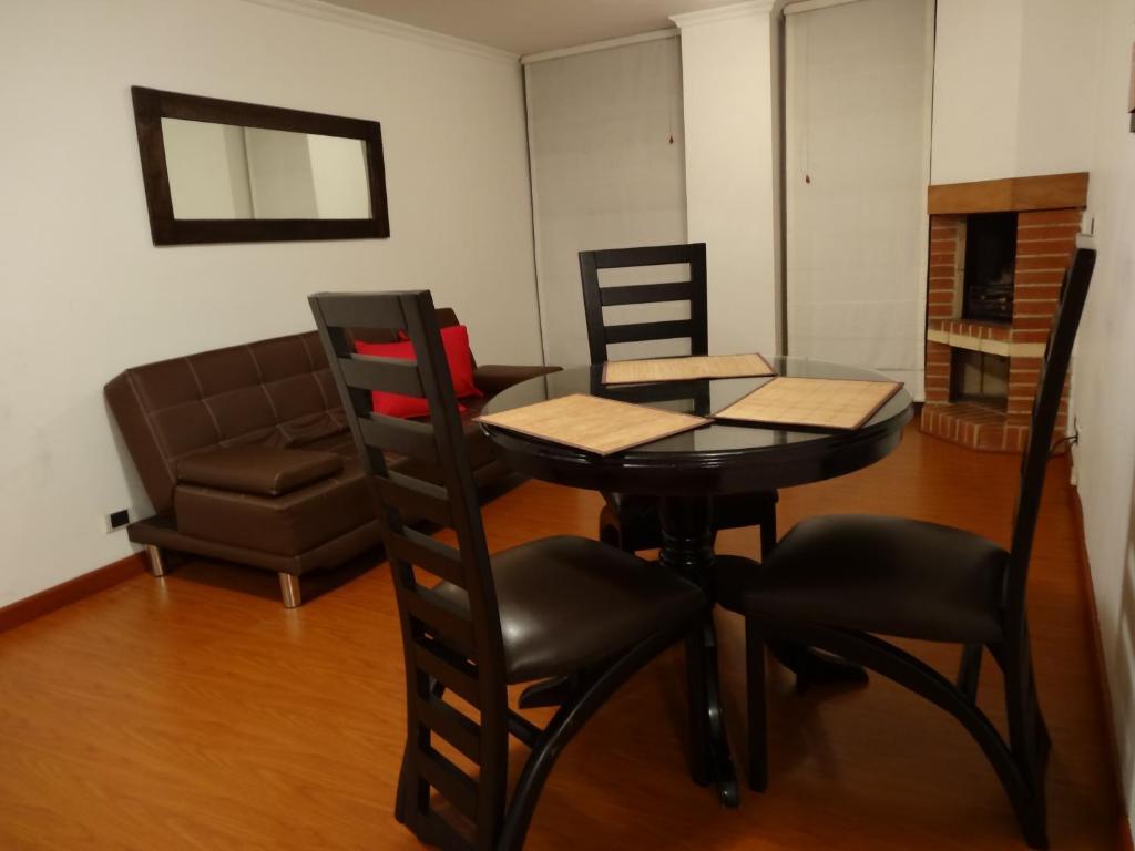 Arlington Place Apartahotel 4*