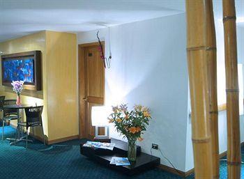 Hotel Breton Hill Parque 93 3*