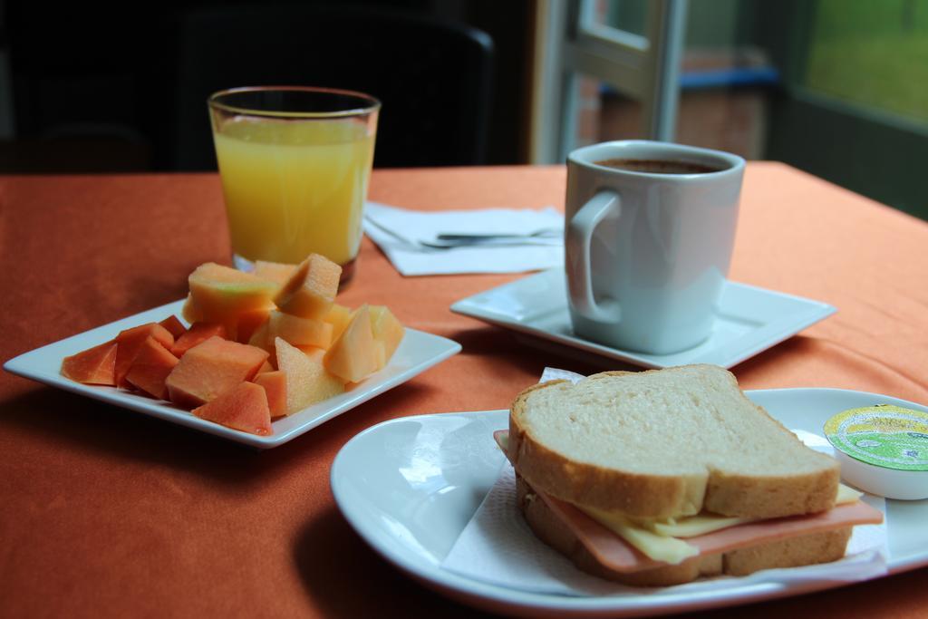 Castellana 100 Hotel Bogotá
