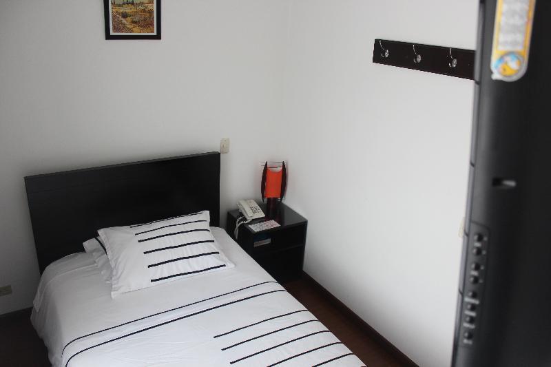 Hotel Real Estacion 3*